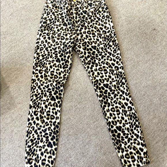 Frame leopard skinny jeans. Size 25. ankle length. Worn once! QUALITY - Picture 2 of 6